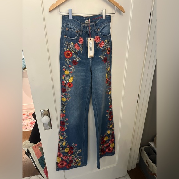 Alice + Olivia Blue Floral Embroidered Flare Jeans - Picture 8 of 15